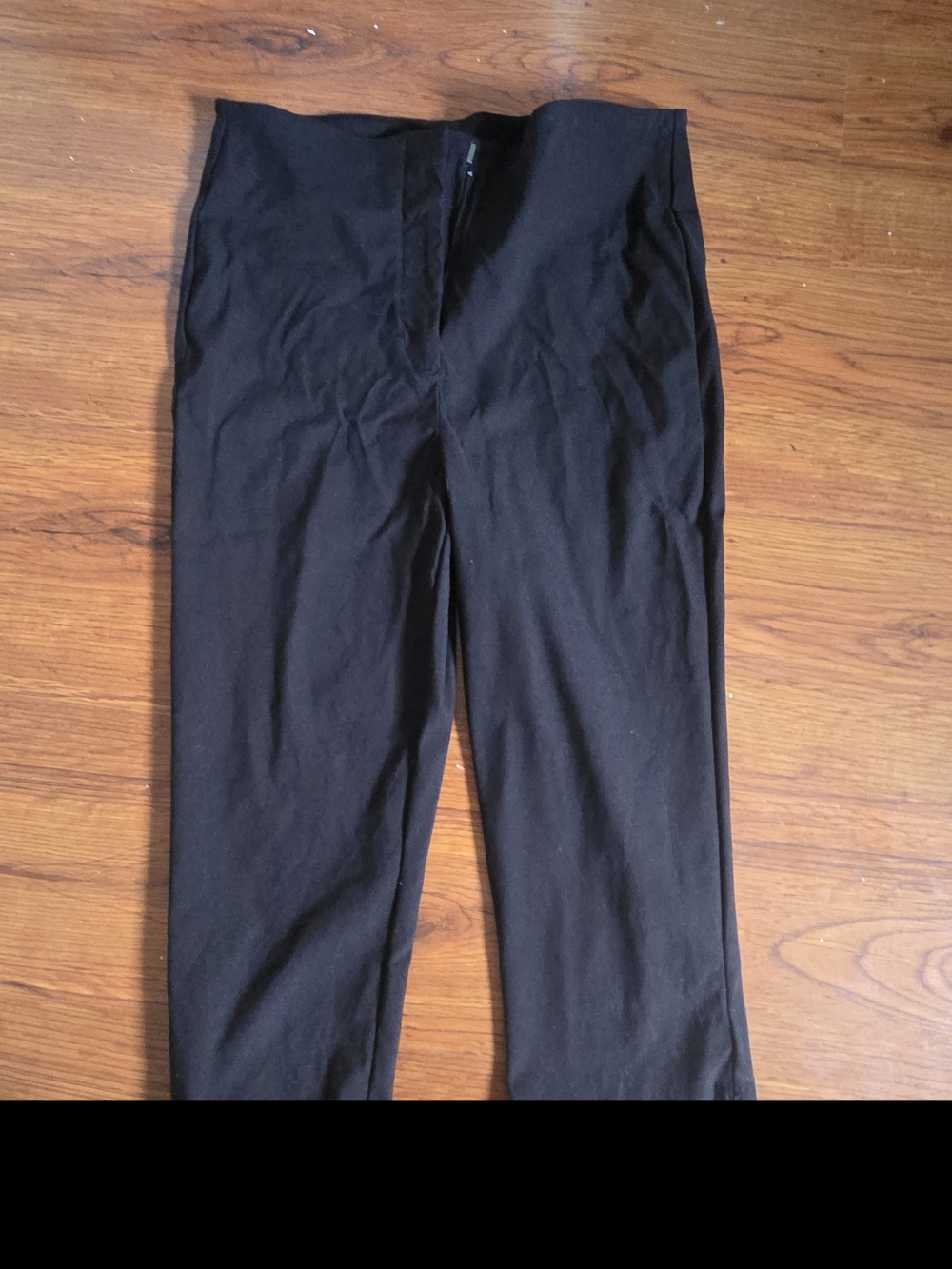 RW&CO. Black Women's Pull-On Capris